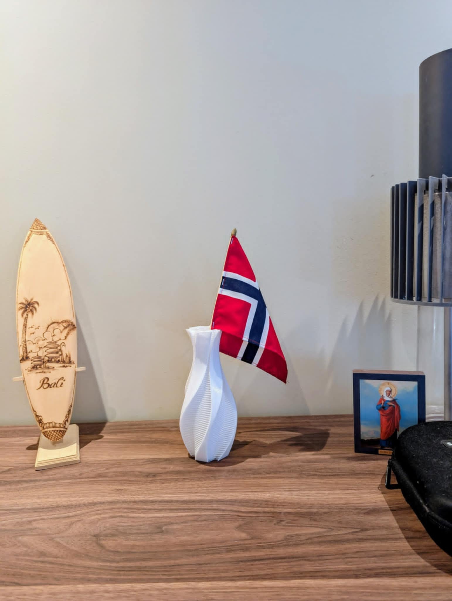 Spiralformet 3D-printet designvase - Bilde 2