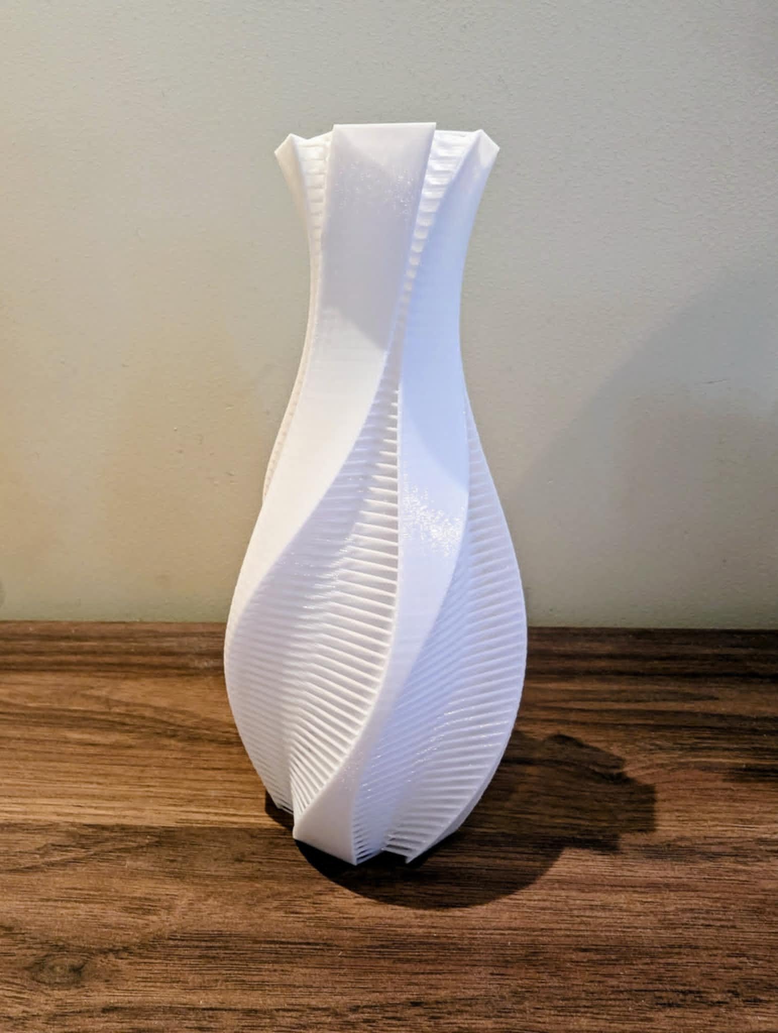 Spiralformet 3D-printet designvase - Bilde 3
